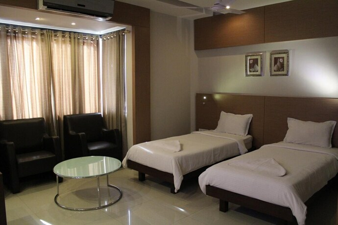 Imagen general del Hotel Dibrugarh Club House. Foto 13