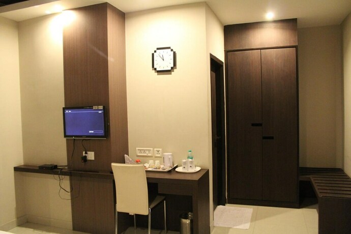 Imagen general del Hotel Dibrugarh Club House. Foto 14
