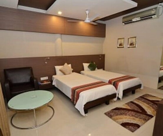 Imagen general del Hotel Dibrugarh Club House. Foto 1