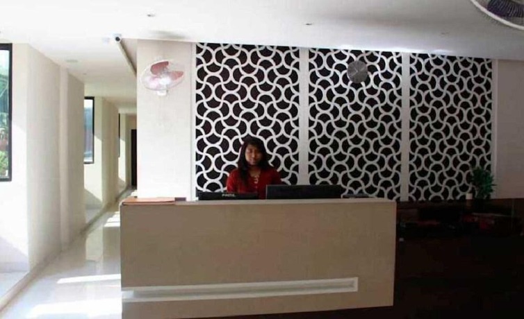 Imagen de los interiores del Hotel Dibrugarh Club House. Foto 38