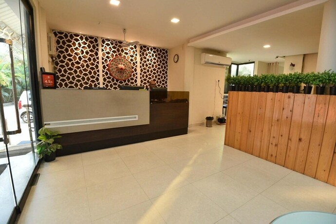 Imagen de los interiores del Hotel Dibrugarh Club House. Foto 39
