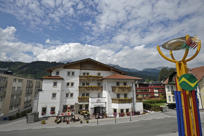 Imagen de los exteriores del Hotel Die Barbara. Foto 14