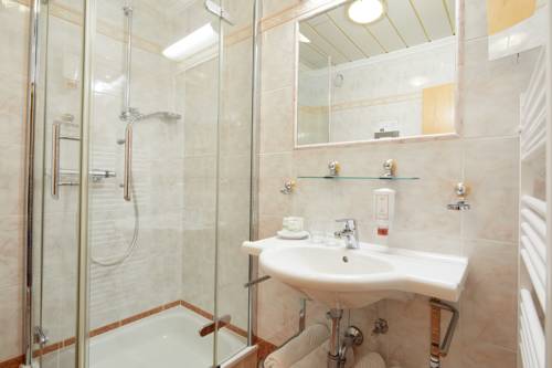 Imagen de la habitación del Hotel Die Hochk&ouml;nigin - Mountain Resort. Foto 7
