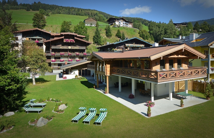 Imagen de los exteriores del Hotel Die Sonne. Foto 7