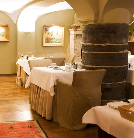 Imagen del bar/restaurante del Hotel Die Swaene - Small Luxury. Foto 3