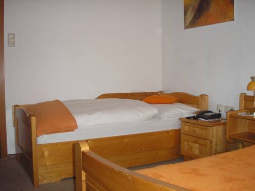 Imagen de la habitación del Hotel Die Traube. Foto 6