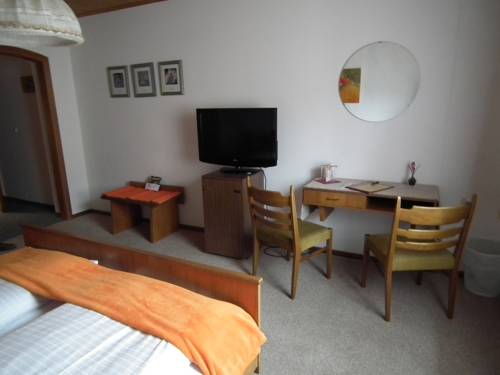 Imagen de la habitación del Hotel Die Traube. Foto 11