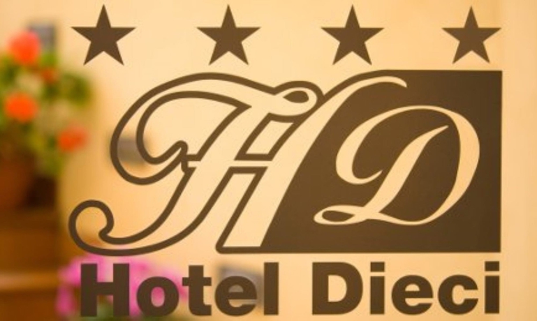 Imagen de los interiores del Hotel Dieci. Foto 13