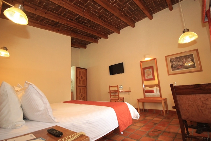 Imagen de la habitación del Hotel Diego De Mazariegos. Foto 7