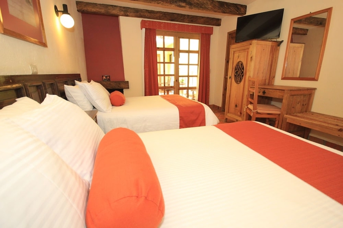 Imagen de la habitación del Hotel Diego De Mazariegos. Foto 13