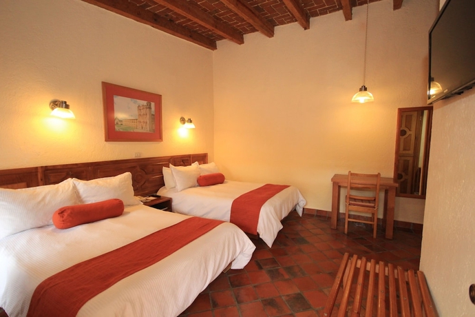 Imagen de la habitación del Hotel Diego De Mazariegos. Foto 15