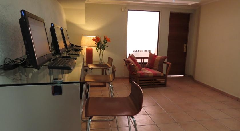 Imagen general del Hotel Diego De Velazquez. Foto 12