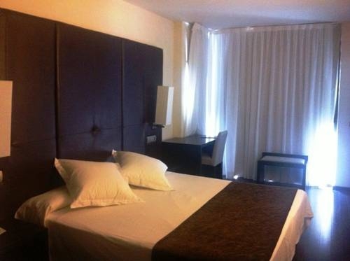 Imagen de la habitación del Hotel Diego's. Foto 8