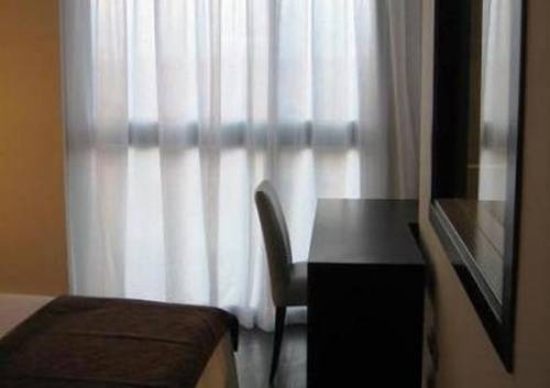 Imagen de la habitación del Hotel Diego's. Foto 14