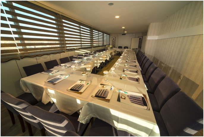 Imagen de los interiores del Hotel Dies. Foto 13