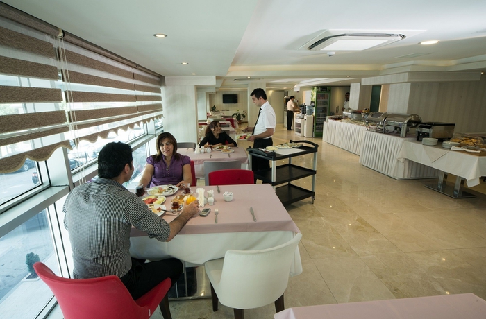 Imagen del bar/restaurante del Hotel Dies. Foto 4