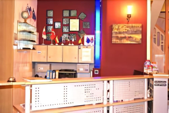 Imagen de los interiores del Hotel Diethnes. Foto 18