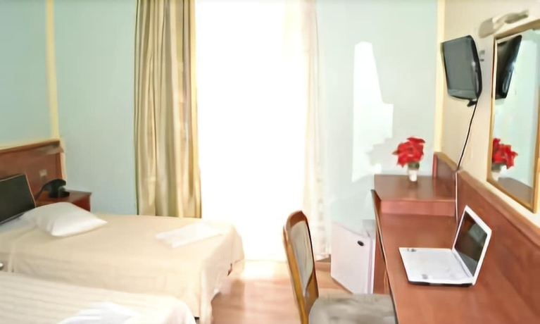 Imagen de la habitación del Hotel Diethnes. Foto 16