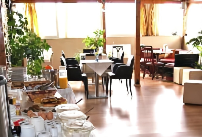 Imagen del bar/restaurante del Hotel Diethnes. Foto 4