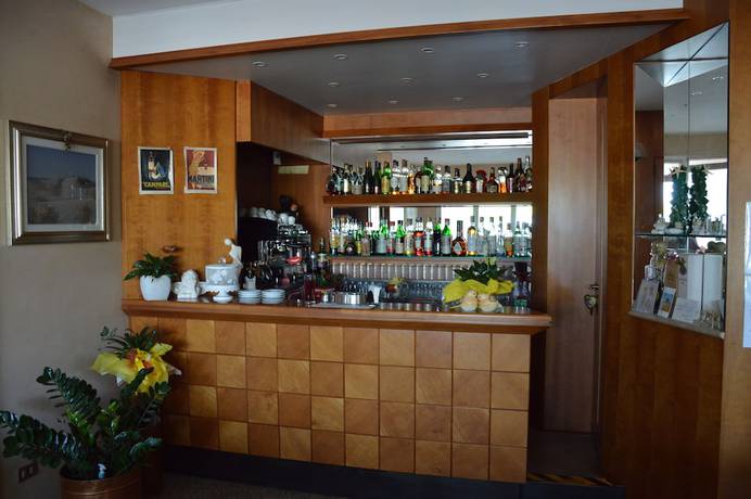 Imagen del bar/restaurante del Hotel Diga. Foto 10
