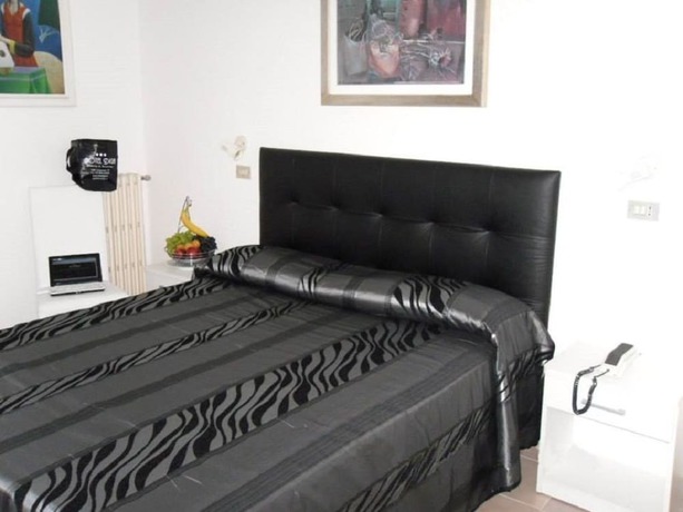 Imagen de la habitación del Hotel Diga. Foto 15
