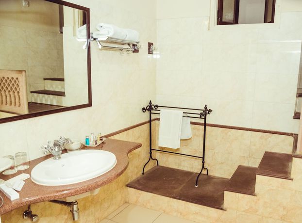 Imagen de la habitación del Hotel Diggi Palace. Foto 11