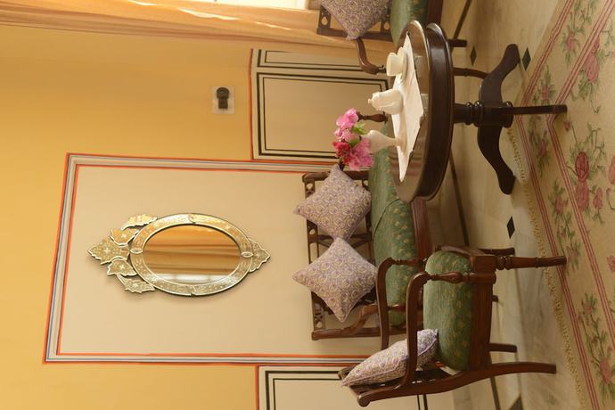 Imagen de la habitación del Hotel Diggi Palace. Foto 12