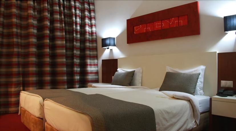 Imagen de la habitación del Hotel Dighton. Foto 2