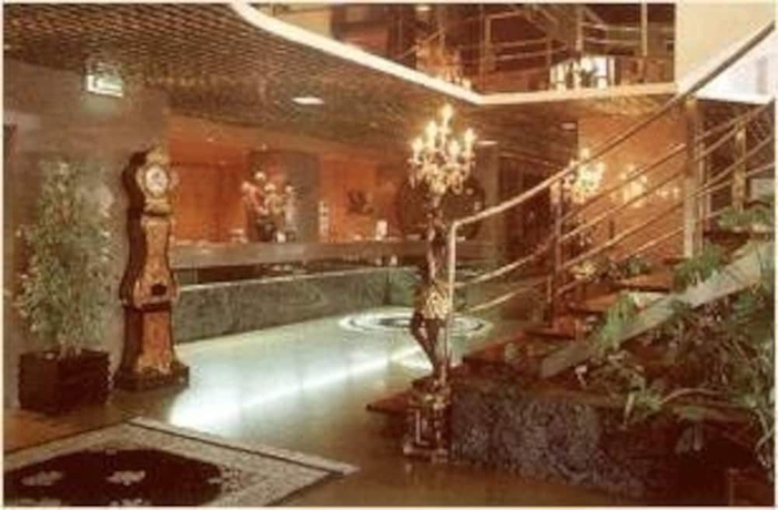 Imagen de los interiores del Hotel Dighton. Foto 17