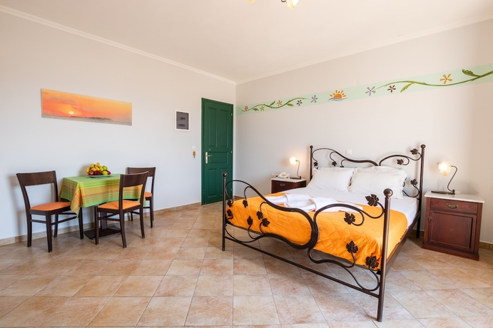Imagen de la habitación del Hotel Dilina Studios, Arkasa. Foto 9