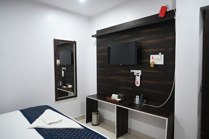 Imagen de la habitación del Hotel Dimant Inn. Foto 2