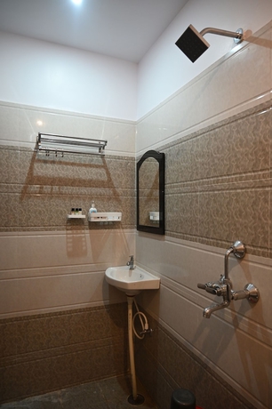 Imagen de la habitación del Hotel Dimant Inn. Foto 4