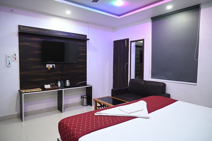 Imagen de la habitación del Hotel Dimant Inn. Foto 11