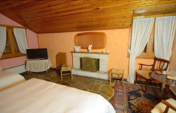 Imagen de la habitación del Hotel Dimatis. Foto 13