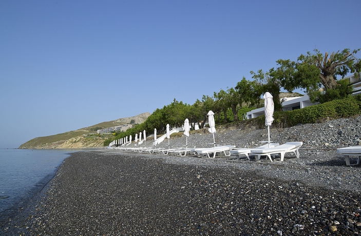 Imagen de los exteriores del Hotel Dimitra Beach and Suites. Foto 15