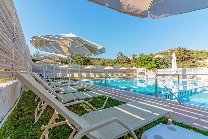 Imagen de la piscina del Hotel Dimitra and Evdokia. Foto 16