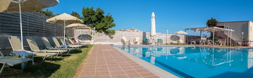 Imagen de la piscina del Hotel Dimitra and Evdokia. Foto 17