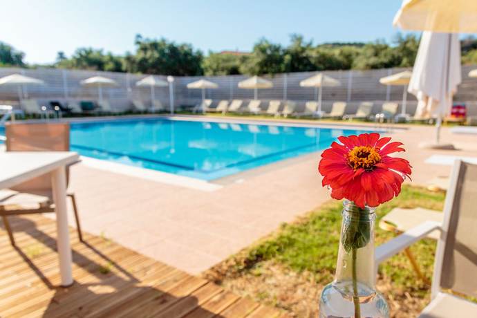 Imagen de la piscina del Hotel Dimitra and Evdokia. Foto 20