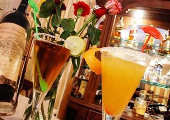 Imagen del bar/restaurante del Hotel Dimitri. Foto 2