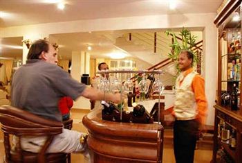 Imagen del bar/restaurante del Hotel Dimitri. Foto 4