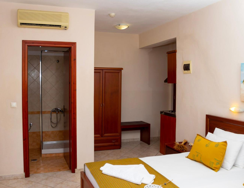 Imagen general del Hotel Dimitria. Foto 12