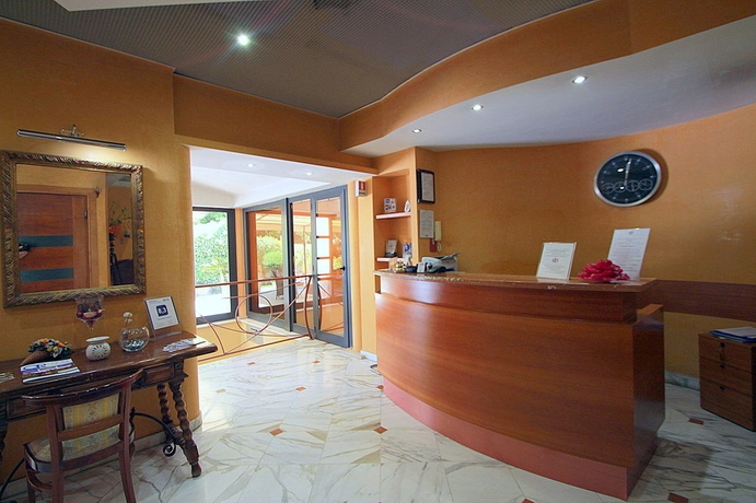 Imagen de los interiores del Hotel Dimora Adriana. Foto 13