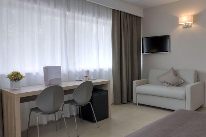 Imagen de la habitación del Hotel Dimorae. Foto 5