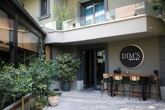 Imagen de los interiores del Hotel Dim\'s. Foto 13