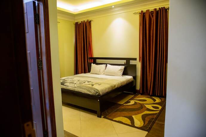 Imagen general del Hotel Dina Apartments. Foto 9