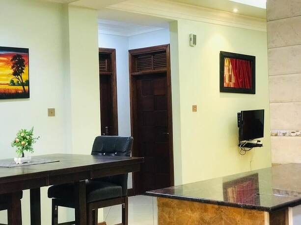 Imagen general del Hotel Dina Apartments. Foto 10