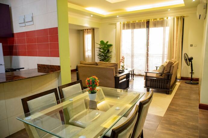 Imagen general del Hotel Dina Apartments. Foto 11