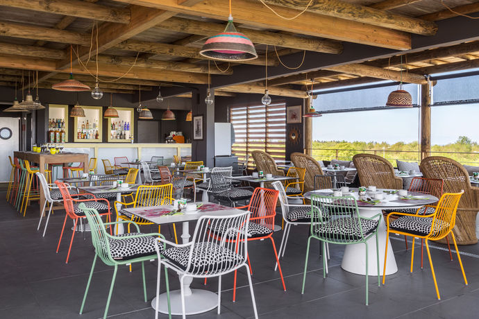 Imagen de los interiores del Hotel Dina Morgabine. Foto 11