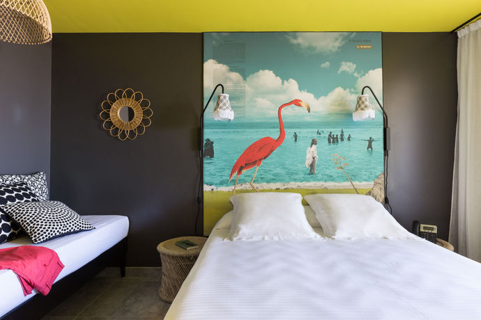 Imagen de la piscina del Hotel Dina Morgabine. Foto 15