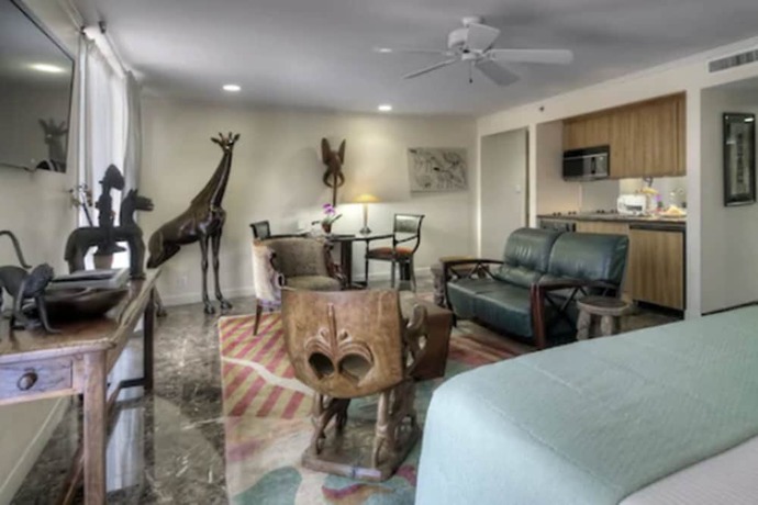 Imagen de la habitación del Hotel Dinah\'s Garden. Foto 5